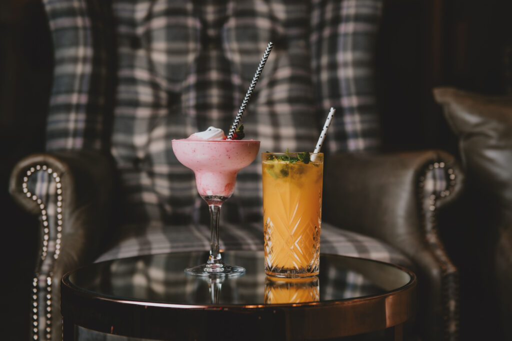 The Knowes Hotel and Restaurant Macduff Aberdeenshire coctails